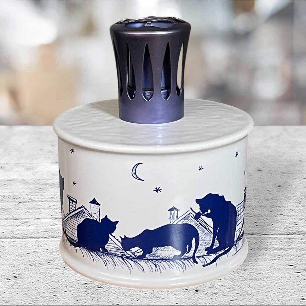 Vtg Blue and White Cat Moon And Stars Lampe Berger Fragrance Oil Lamp Celestial